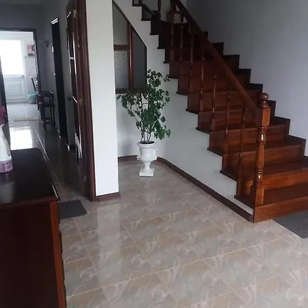 Quarto1 Com Wc Privado E Cozinha Partilhada